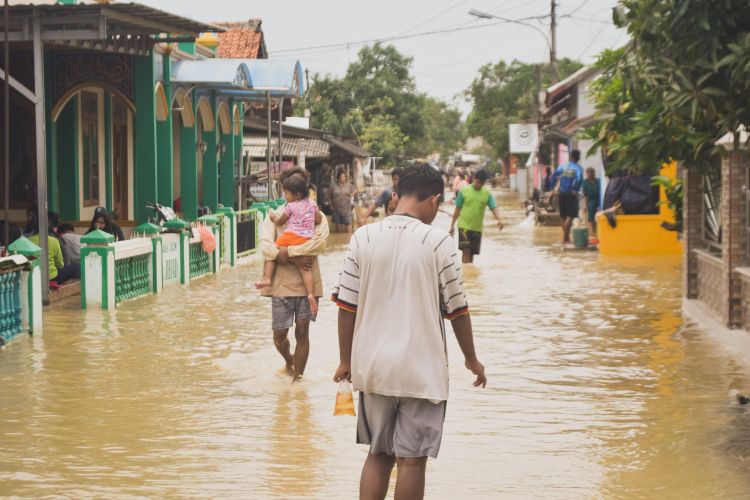 100 Families in Trincomalee Receive Life-Sustaining Relief