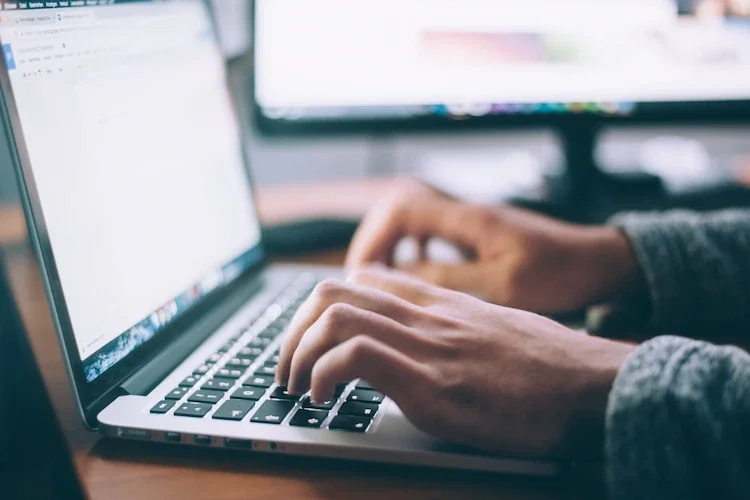 How to Build a Career in AI Research