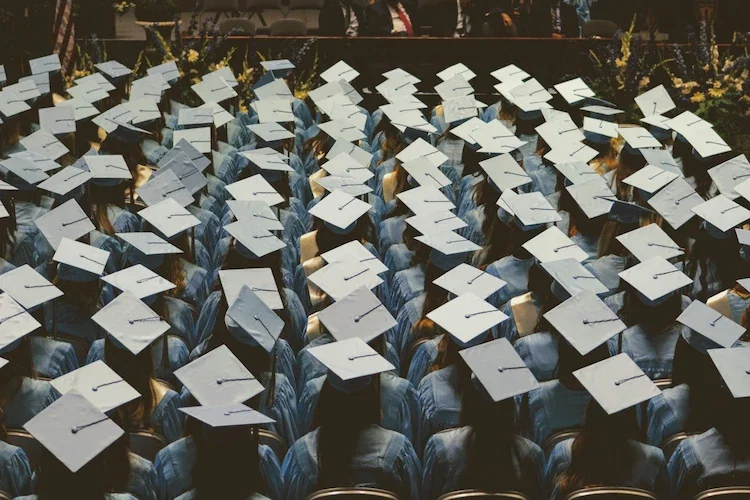 BAC UOL Students Awarded Certificates of Excellence (2024/2025)
